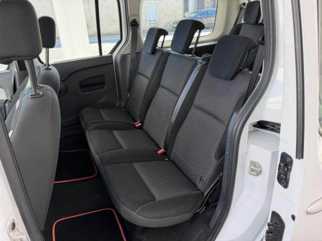 Renault Grand Kangoo image 6