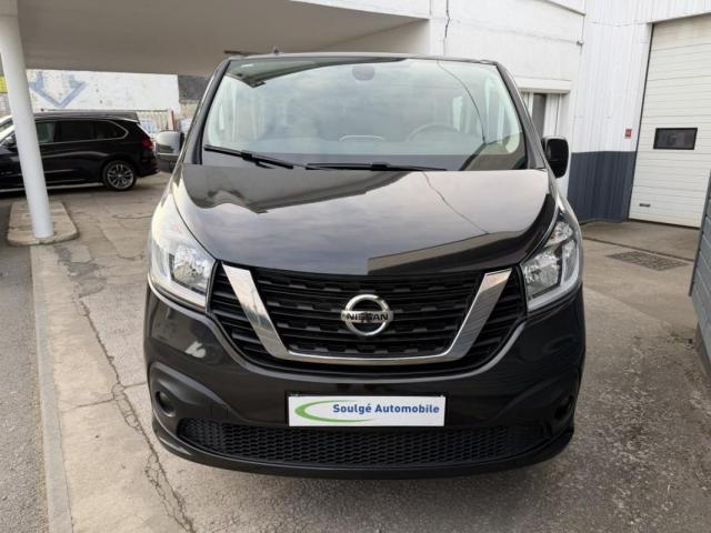 Nissan Nv300 image 2