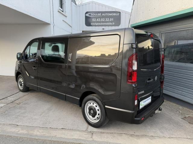 Nissan Nv300 image 1