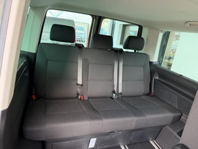 Volkswagen Multivan image 9