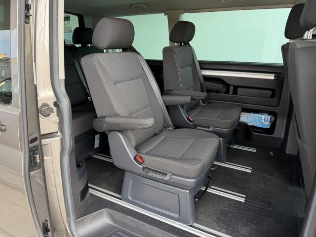 Volkswagen Multivan image 5