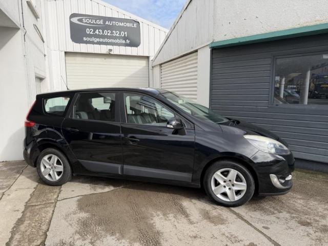 Renault Grand Scénic image 1