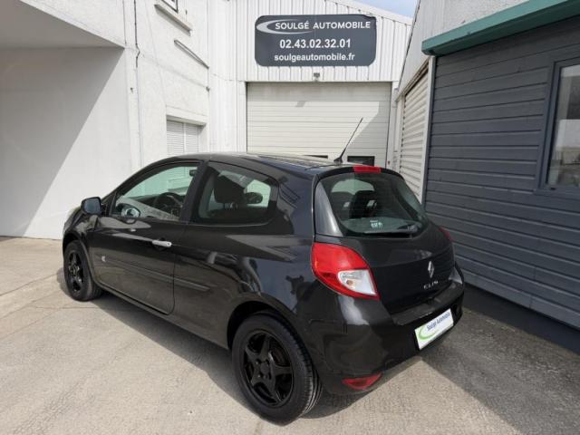 Renault Clio image 1
