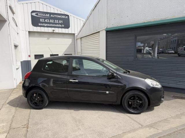 Renault Clio image 8