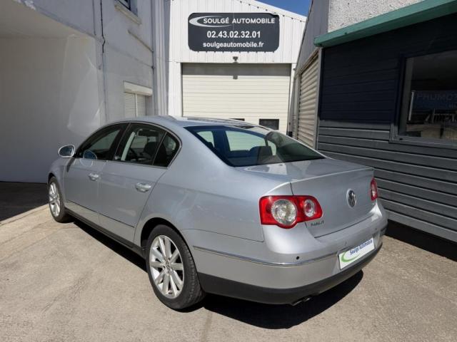 Volkswagen Passat image 8