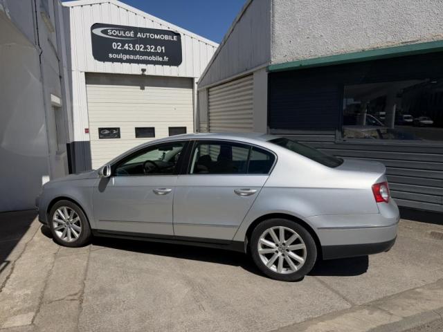 Volkswagen Passat image 1