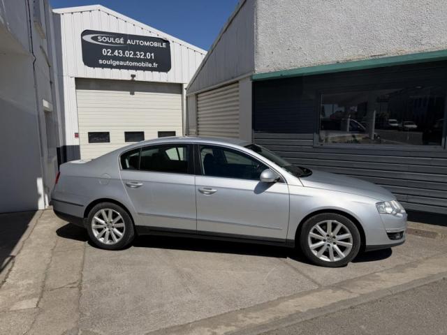 Volkswagen Passat image 5