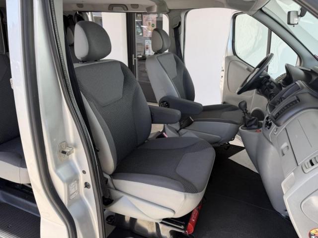 Opel Vivaro image 2