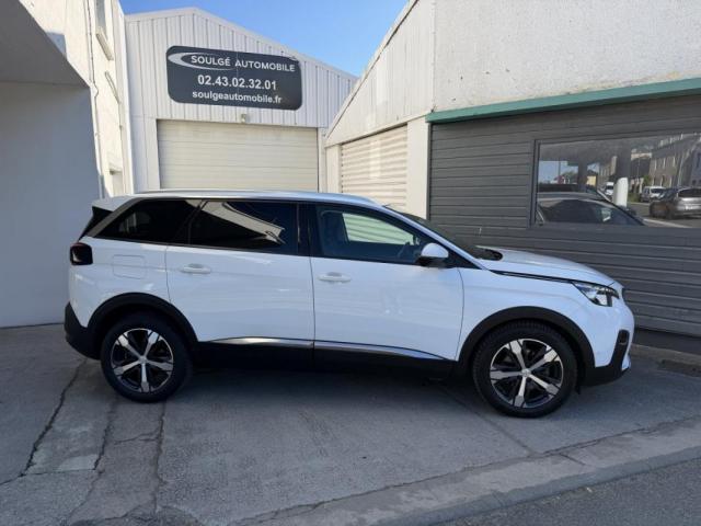 Peugeot 5008 image 4