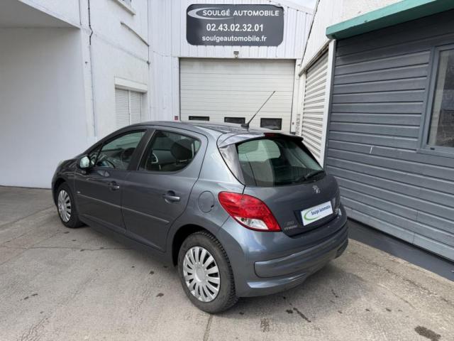 Peugeot 207 image 2