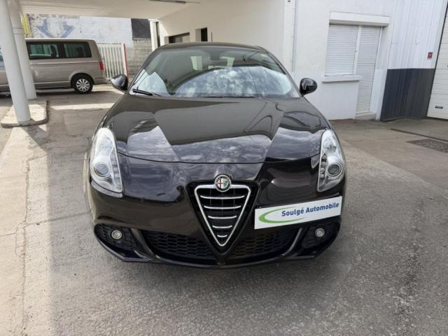 Alfa Romeo Giulietta image 7