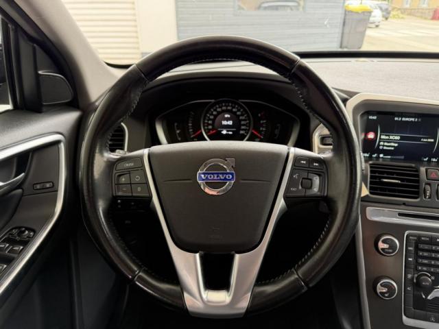 Volvo Xc60 image 2