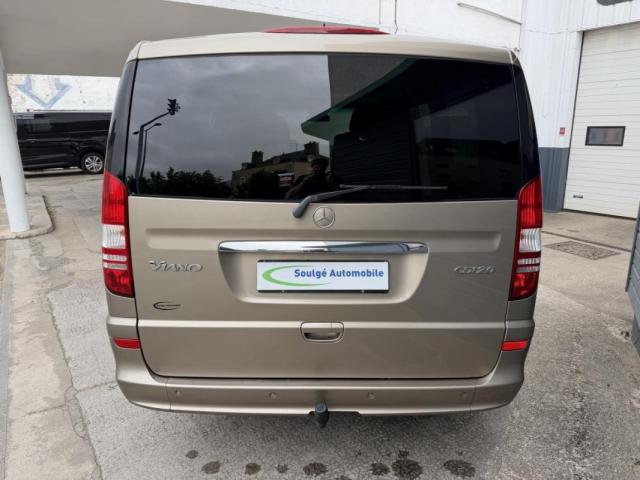Mercedes Benz Viano image 3