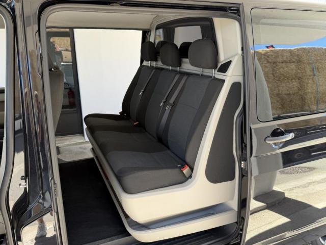 Volkswagen Transporter image 3