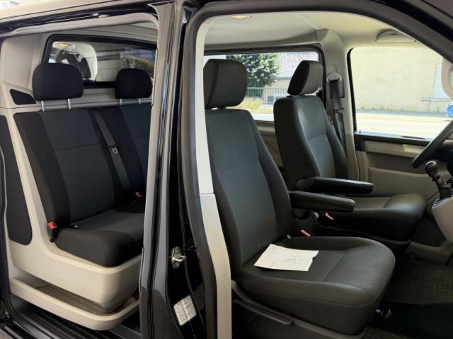 Volkswagen Transporter image 2