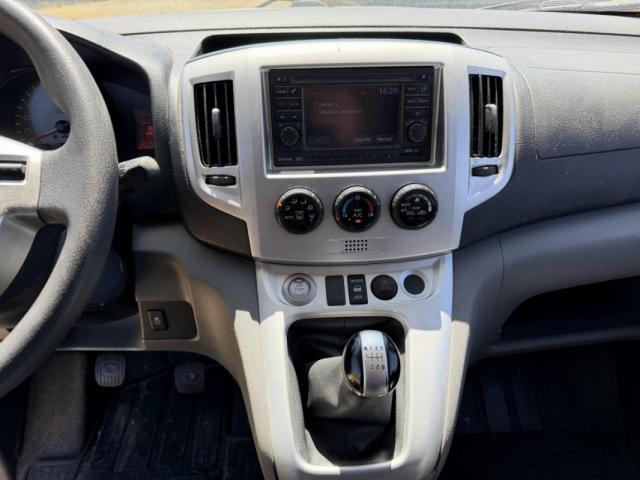 Nissan Nv200 image 7