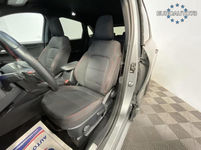 Ford Kuga image 3