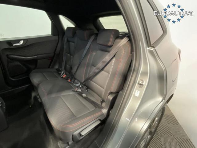 Ford Kuga image 7