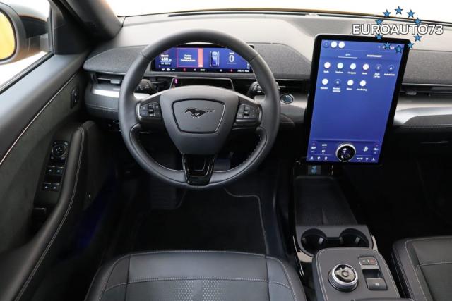 Ford Mustang image 3