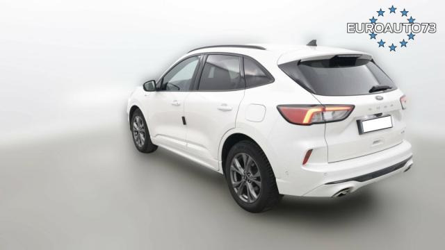 Ford Kuga image 3