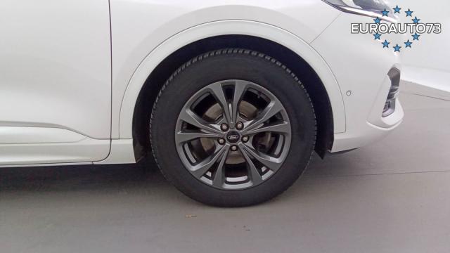 Ford Kuga image 8