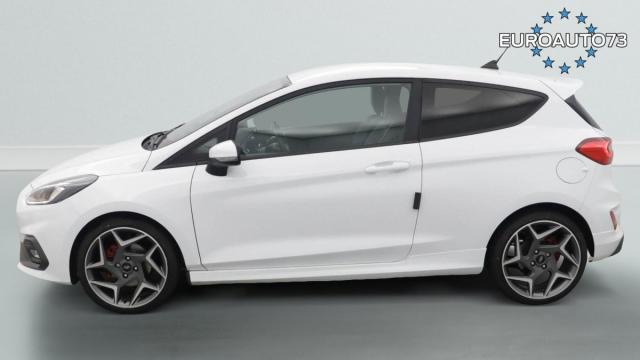 Ford Fiesta image 9