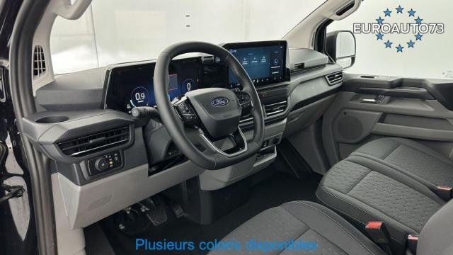 Ford Transit Custom image 3