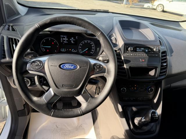 Ford Transit Connect image 6