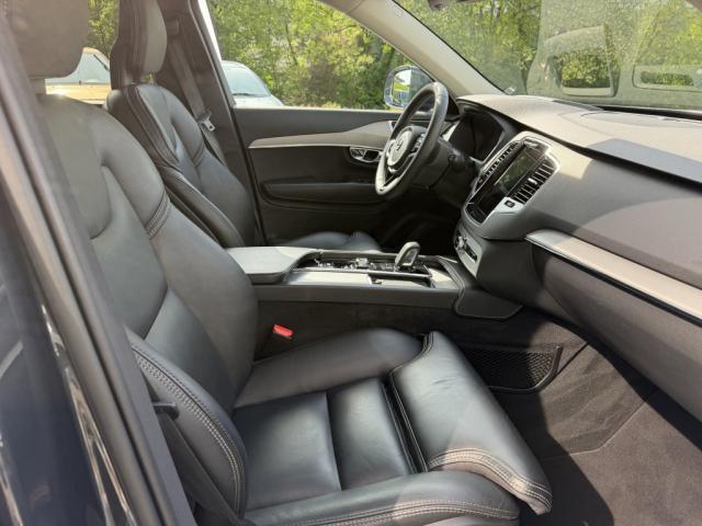 Volvo Xc90 image 2