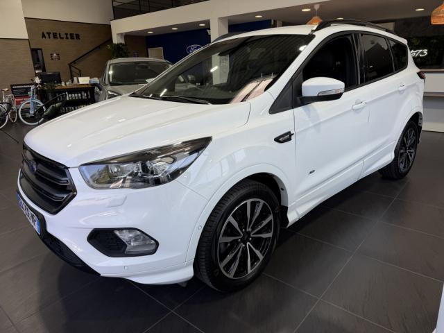Ford Kuga image 4