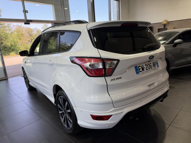 Ford Kuga image 5