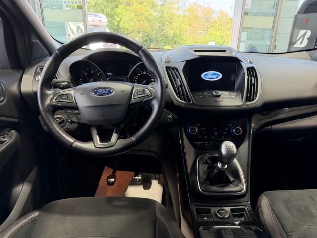 Ford Kuga image 8