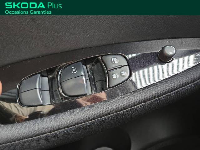 Nissan Leaf image 7