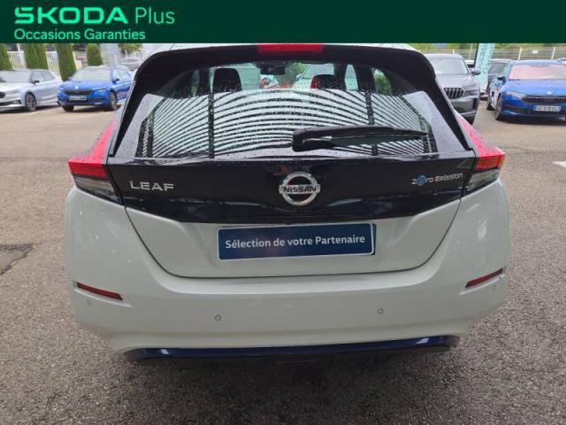 Nissan Leaf image 1