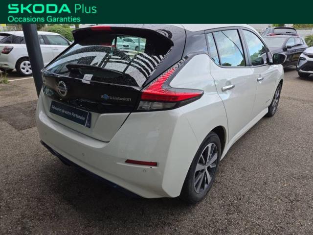 Nissan Leaf image 8