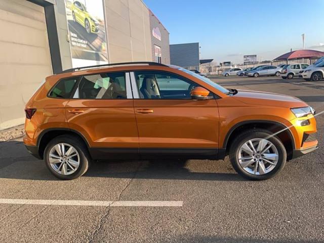 Skoda Karoq image 8