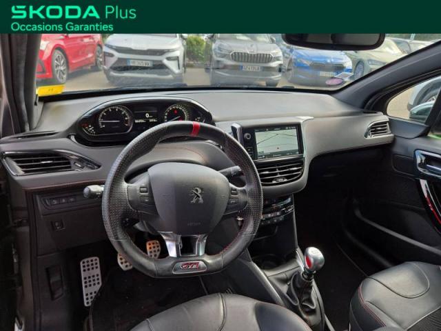 Peugeot 208 image 1