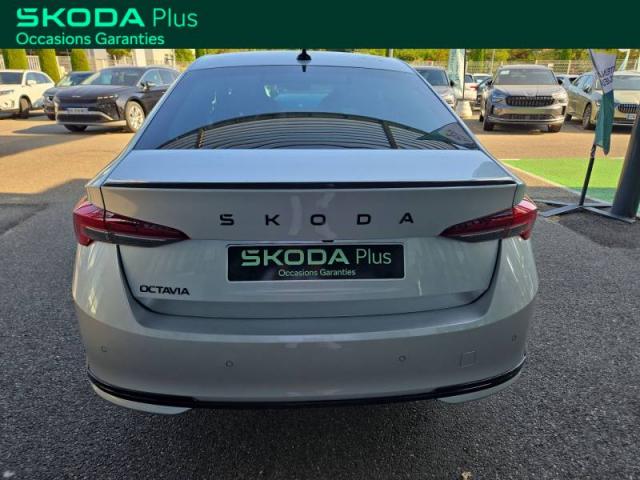 Skoda Octavia image 1