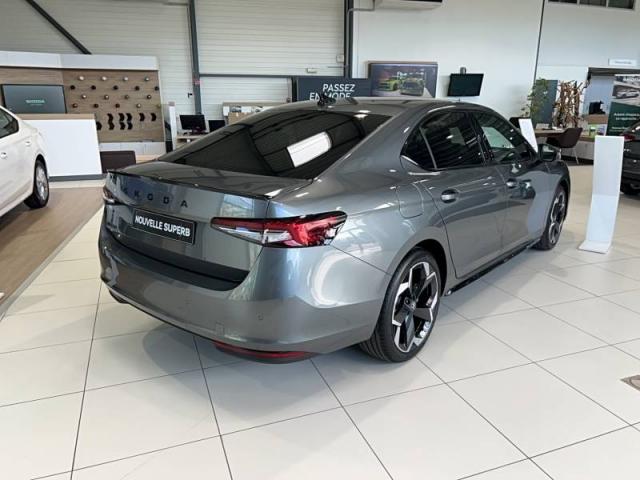 Skoda Superb image 5
