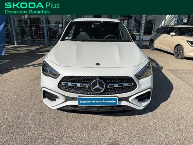 Mercedes Benz Gla image 9