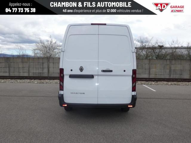 Renault Master image 1