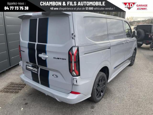 Ford Transit Custom image 2