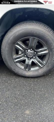 Toyota Hilux image 7