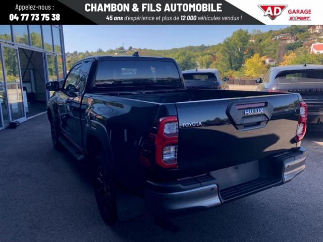 Toyota Hilux image 5
