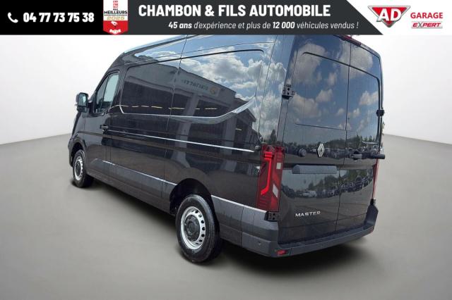 Renault Master image 1