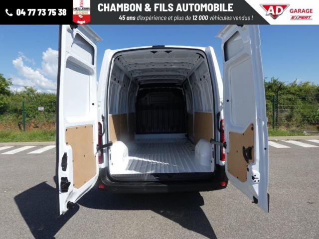 Renault Master image 6