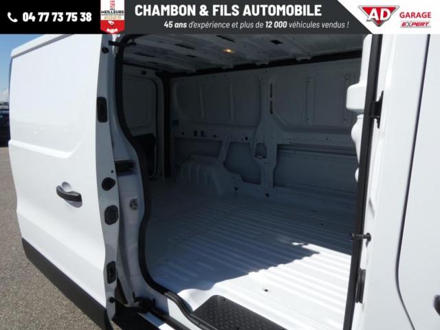 Renault Trafic image 8