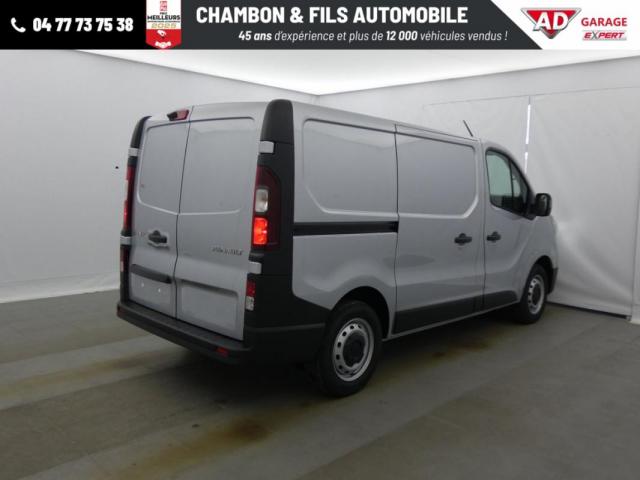 Renault Trafic image 2
