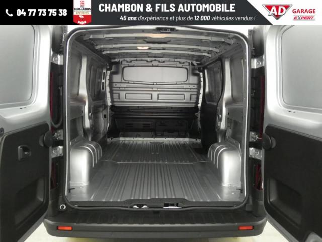 Renault Trafic image 2