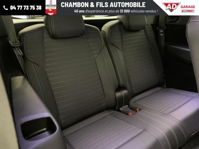 Peugeot 5008 image 1
